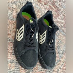 Cariuma Catiba Pro Skate Sneakers All Black Unisex Size 8.5 US Mens 10 US Womens